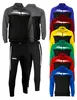 Graue Hose und Jacke von vorne und hinten – stylischer Herren-Trainingsanzug aus atmungsaktivem Polyestergewebe, schweißabsorbierend, mit Fleecefutter, strapazierfähig für Training, Fußball und Joggen. Produktbild-Vorschau