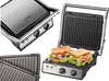 A collage of a sandwich maker, including a close-up of its controls, a separate grill plate, and the sandwich maker with sandwiches inside. Anteprima dell’immagine prodotto