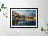 Schöne Berglandschaft mit See– Wandbild mit Rahmen – Produktbild-Vorschau 2