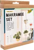 A product box for a macrame set, featuring images of the finished product with plants. Produktbild-Vorschau