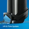 Close-up of a beard trimmer head with a blue arrow indicating a lift and trim system. Produktbild-Vorschau