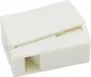A white electrical connector on a white background. Anteprima dell’immagine prodotto