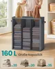 A person is shown placing folded clothes into a multi-compartment laundry basket. The basket is filled with neatly folded clothes. Below the basket, there are images of stacks of folded towels and clothes with quantity estimations. Produktbild-Vorschau