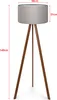 A floor lamp with a gray lampshade and wooden tripod legs, with dimensions indicated by measurement lines and text. Anteprima dell’immagine prodotto