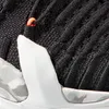 Detailaufnahme des Mammut Hueco Knit II Low Women Zustiegsschuhs in Schwarz mit grauen und weißen Akzenten. Produktbild-Vorschau
