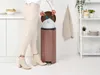 Brabantia Newicon, cubo de basura de 30 litros, color taupe Vista previa de la imagen del producto 7