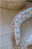 Baby Bear Musselin & Toffee Soft Velvet V-förmige Kissen Produktbild-Vorschau 6