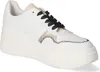 A white sneaker with black laces and gold accents on a white background. Produktbild-Vorschau