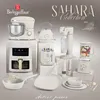 A collection of kitchen appliances and cookware displayed on pedestals. Voir les images du produit
