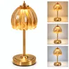 Akku-Tischlampe mit bernsteinfarbenem Glasschirm, Produktbild-Vorschau 1