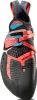 Kletterschuh "Solution Comp Woman" von La Sportiva in Schwarz mit roten und blauen Akzenten; geeignet für Klettern. Náhľad obrázku produktu