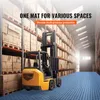 A forklift in a warehouse with shelves of boxes and a blue tiled floor. Anteprima dell’immagine prodotto