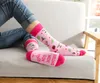 Gin-Socken mit Gin Schlüsselanhänger in einer Design-Dose, Produktbild-Vorschau 3