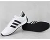 Sneakers Del Marchio Adidas Del Modello Runvista Bianco Anteprima dell’immagine prodotto 10