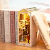 RoboTime Bookstop Miniaturhaus Sunny Town Produktbild-Vorschau 32