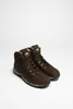 A pair of brown hiking boots on a white background. Anteprima dell’immagine prodotto