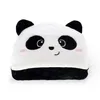 A plush panda blanket with a hood, shown from the front against a white background. Anteprima dell’immagine prodotto