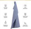 A blue checkered kitchen towel hanging from a hook, with feature icons and text surrounding it. Anteprima dell’immagine prodotto