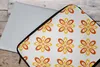 MuchoWow® Laptop Hülle 15 Zoll Muster - 70er Jahre - Blumen Produktbild-Vorschau 4