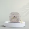 Guess 4G Charm Collection - Etui AirPods 4 (różowy) Produktbild-Vorschau 4