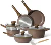 A set of cookware is displayed against a white background. Voir les images du produit