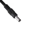 A close-up shot of the connector end of a black power cable. Voir les images du produit