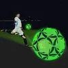 Football réfléchissant pour les pieds, fluorescent, brille Voir les images du produit 6