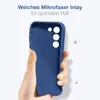 A hand holding a blue phone case against a white background, with text describing its features. Produktbild-Vorschau