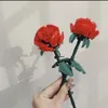 KLEINE BLÖCKE MIT ROTEN ROSEN UND BLUMENDEKORATIONEN, 131 Produktbild-Vorschau 7