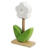 Fiore in porcellana su base di legno con fiore bianco Anteprima dell’immagine prodotto 1