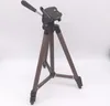 Treppiede AmazonBasics, 127 cm, leggero Anteprima dell’immagine prodotto 7