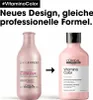 Comparison of two L'Oréal shampoo bottles, showing a design update. Anteprima dell’immagine prodotto