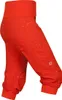 Rote NOYA SHORTS für Damen von Ocun; ideal für Klettern und Bouldern; mit elastischem Bund und lässigem Schnitt. Podgląd zdjęcia produktu