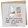 Mr. & Mrs. Panda Grußkarte Pinguin Zocken - Grau Pastell - Produktbild-Vorschau 1