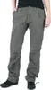 A person wearing olive cargo pants. Produktbild-Vorschau
