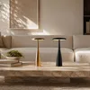 Luxus Europe - Lámpara de mesa táctil Dahlia, plateada - Vista previa de la imagen del producto 4