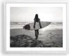 Gerahmtes Poster - Weißer Rahmen - Frau Strand Surfen - Produktbild-Vorschau 1