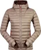 Synthetisch isolierte Trail-Nomad Jacke von Berghaus in Beige mit Kapuze und Reißverschlusstaschen.