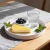 Taca dekoracyjna 25 cm, biała, metal, 3 antypoślizgowe Podgląd zdjęcia produktu 6
