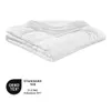 A folded white duvet is shown against a white background, with a certification logo in the bottom left corner. Produktbild-Vorschau