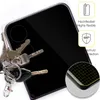 A close-up of a smartphone screen protector with keys in the foreground and marketing graphics on the right. Produktbild-Vorschau