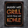 Mann mit Grill sucht Frau mit Kohle Metallschild XXL Schild Produktbild-Vorschau 2
