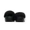 Crocs Calzado Baya Lined Fuzz Strap Clog, 206633060 Vista previa de la imagen del producto 6