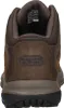 The back view of a brown Skechers slip-in boot. Voir les images du produit