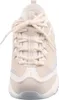 A close-up, front-facing view of a beige Skechers sneaker. Produktbild-Vorschau