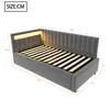 A diagram of a bed with dimensions indicated by measurement lines and numbers. Voir les images du produit
