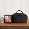 Borsa cosmetica imbottita da donna, borsa per trucchi Anteprima dell’immagine prodotto 7