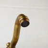 Close-up of a vintage-style faucet spout. Podgląd zdjęcia produktu