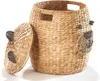 A woven basket with a lid, decorated to look like a bear's face. Produktbild-Vorschau