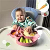 Silikonový talíř s přísavkou a příborem BLW veverka, růžový Náhled obrázku produktu 7